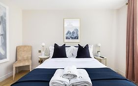 Berkeley Square Apartments